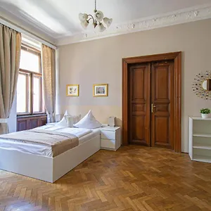 Apartmán For Celebrations Spacious 3bdr With Balcony